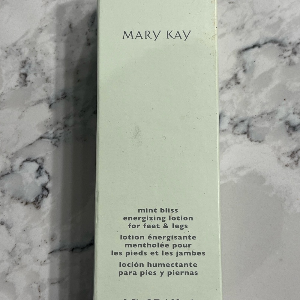 Mary Kay Mint Bliss Energizing Lotion NEW